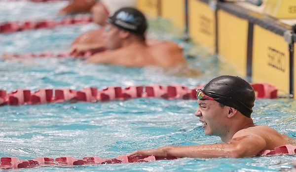 Reaksi perenang negara, Tong Yu Jing, selepas meraih tempat ketiga dalam acara 100 meter gaya bebas pada Kejohanan Renang Umur Berkumpulan Malaysia 2026/ BERNAMA