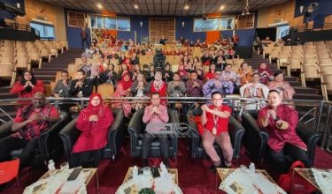 Wan Azhan berkata lagu dengan elemen moden dan tradisional tersebut menjadi mekanisme kebersamaan di negeri tersebut.
