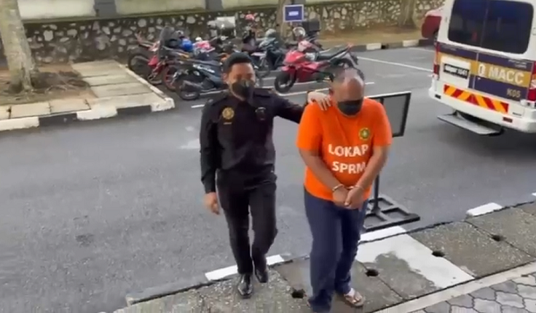 0804 N9 SPRM PENJAWAT AWAM