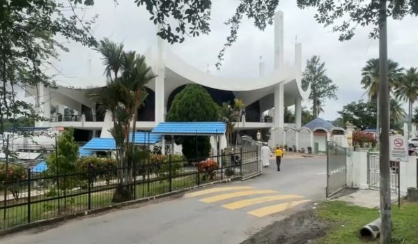 Susulan penutupan sementara Masjid Negeri Negeri Sembilan bagi kerja naik taraf, kebenaran mendirikan solat Jumaat sementara di beberapa lokasi akan berkuat kuasa mulai 15 Mei 2026./Foto RTM