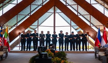 Perdana Menteri semasa retreat ASEAN ke 48 di Cebu, Filipina.  Foto PMO