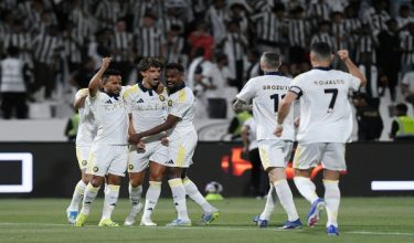 Penyerang Al Nassr, Joao Felix (tiga dari kiri) meraikan jaringan bersama rakan sepasukan termasuk kapten pasukan, Cristiano Ronaldo/Foto REUTERS