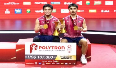 JAKARTA, 7 Jun -- Gandingan beregu Lelaki negara, Goh Sze Fei-dan Nur Izzuddin Mohd Rumsani, muncul Juara Terbuka Indonesia 2026 selepas menewaskan pasangan tuan rumah, Raymond Indra dan Nikolaus Joaquin, pada  perlawanan akhir di Istora Senayan hari ini.

Mereka mencatat kemenangan dalam perlawanan tiga set yang berlangsung selama 49 minit dengan keputusan 13-21, 21-18, 21-10.

-- fotoBERNAMA (2026) HAK CIPTA TERPELIHARA