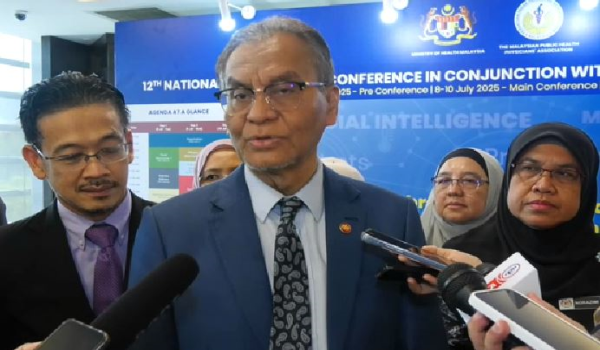 Datuk Seri Dr. Dzulkefly Ahmad memaklumkan siasatan terperinci sedang dijalankan berhubung kes sijil sakit palsu