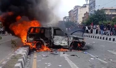Protes di Nepal susulan bantahan terhadap penutupan akses media sosial dan dakwaan rasuah/ REUTERS