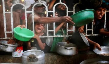 Risiko kebuluran di Gaza semakin meningkat dan dijangka merebak ke bahagian tengah wilayah itu dalam beberapa minggu akan datang. Foto AFP