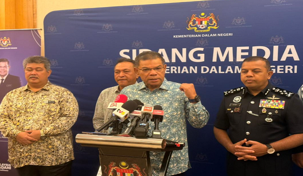 Menteri Dalam Negeri (KDN), Datuk Seri Saifuddin Nasution Ismail bercakap kepada pemberita dalam sidang media Majlis Amanat Menteri Dalam Negeri 2026 di Putrajaya/RTM