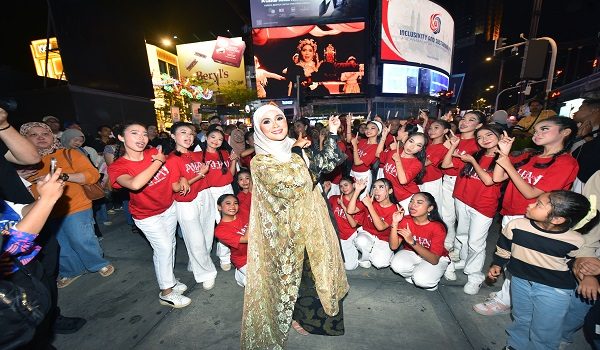 Siti Nordiana mempersembahkan lagu terbaharunya dalam Irama Malaysia, Ahai/RTM