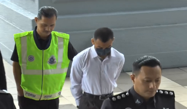 Seorang penuntut UPNM didakwa atas pertuduhan mencederakan seorang pegawai kadet dengan menggunakan seterika wap panas / Foto RTM