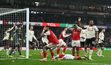 Arsenal's Brazilian striker #09 Gabriel Jesus reacts after a final chance at the back post from a corner as the last action of the game during the English Premier League football match between Arsenal and Liverpool at the Emirates Stadium in London on January 8, 2026. (Photo by Ben STANSALL / AFP) / RESTRICTED TO EDITORIAL USE. NO USE WITH UNAUTHORIZED AUDIO, VIDEO, DATA, FIXTURE LISTS, CLUB/LEAGUE LOGOS OR 'LIVE' SERVICES. ONLINE IN-MATCH USE LIMITED TO 120 IMAGES. AN ADDITIONAL 40 IMAGES MAY BE USED IN EXTRA TIME. NO VIDEO EMULATION. SOCIAL MEDIA IN-MATCH USE LIMITED TO 120 IMAGES. AN ADDITIONAL 40 IMAGES MAY BE USED IN EXTRA TIME. NO USE IN BETTING PUBLICATIONS, GAMES OR SINGLE CLUB/LEAGUE/PLAYER PUBLICATIONS. /