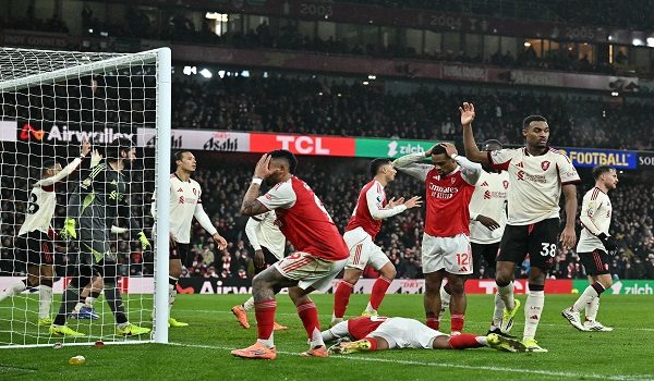 Arsenal's Brazilian striker #09 Gabriel Jesus reacts after a final chance at the back post from a corner as the last action of the game during the English Premier League football match between Arsenal and Liverpool at the Emirates Stadium in London on January 8, 2026. (Photo by Ben STANSALL / AFP) / RESTRICTED TO EDITORIAL USE. NO USE WITH UNAUTHORIZED AUDIO, VIDEO, DATA, FIXTURE LISTS, CLUB/LEAGUE LOGOS OR 'LIVE' SERVICES. ONLINE IN-MATCH USE LIMITED TO 120 IMAGES. AN ADDITIONAL 40 IMAGES MAY BE USED IN EXTRA TIME. NO VIDEO EMULATION. SOCIAL MEDIA IN-MATCH USE LIMITED TO 120 IMAGES. AN ADDITIONAL 40 IMAGES MAY BE USED IN EXTRA TIME. NO USE IN BETTING PUBLICATIONS, GAMES OR SINGLE CLUB/LEAGUE/PLAYER PUBLICATIONS. /