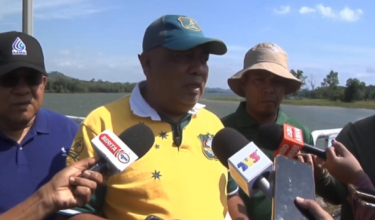 Exco Kerja Raya, Infrastruktur, Kemudahan Awam dan Pengangkutan, Datuk 
Hameed Mythin Kunju Basheer ditemui media selepas melakukan lawatan kerja di Empangan Durian Tunggal/RTM