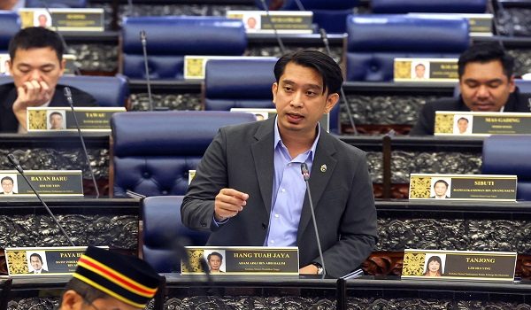 KUALA LUMPUR, 9 Feb -- Timbalan Menteri Pendidikan Tinggi Adam Adli Abdul Halim pada sesi pertanyaan bagi jawab lisan pada Mesyuarat Pertama, Penggal Kelima Parlimen ke-15 Dewan Rakyat di Bangunan Parlimen hari ini.

-- fotoBERNAMA (2026) HAK CIPTA TERPELIHARA
