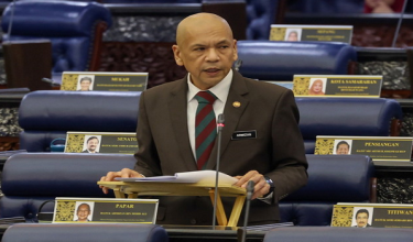 Menteri Perdagangan Dalam Negeri dan Kos Sara Hidup Datuk Armizan Mohd Ali