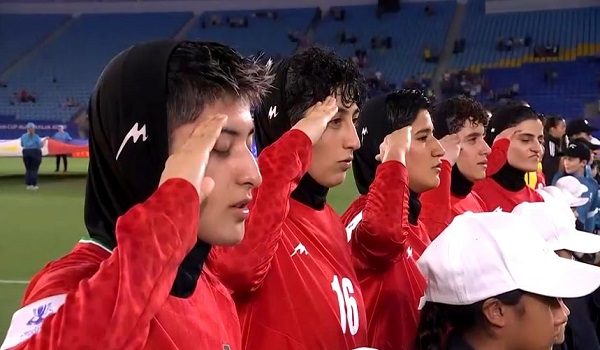 0903 IRAN WOMEN TEMAN3