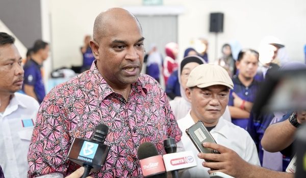 Menteri Sumber Manusia Datuk Seri Ramanan Ramakrishnan