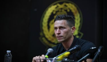 KELANA JAYA, 13 Mac -- Ketua Pegawai Eksekutif (CEO) Harimau Malaya, Rob Friend ketika mengadakan sidang media pengumuman skuad Harimau Malaya sempena Kelayakan Piala Asia 2027 di Wisma FAM hari ini. 

Malaysia akan menentang Nepal pada perlawanan pertama Kelayakan Piala Asia 2027, 25 Mac ini di Stadium Sultan Ibrahim. 

–-fotoBERNAMA (2025) HAK CIPTA TERPELIHARA