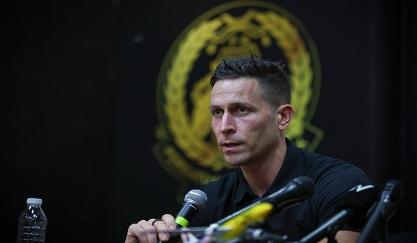 KELANA JAYA, 13 Mac -- Ketua Pegawai Eksekutif (CEO) Harimau Malaya, Rob Friend ketika mengadakan sidang media pengumuman skuad Harimau Malaya sempena Kelayakan Piala Asia 2027 di Wisma FAM hari ini. 

Malaysia akan menentang Nepal pada perlawanan pertama Kelayakan Piala Asia 2027, 25 Mac ini di Stadium Sultan Ibrahim. 

–-fotoBERNAMA (2025) HAK CIPTA TERPELIHARA
