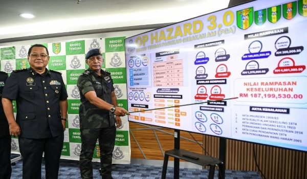 Sidang media di Markas PGA Briged Tengah/Foto BERNAMA