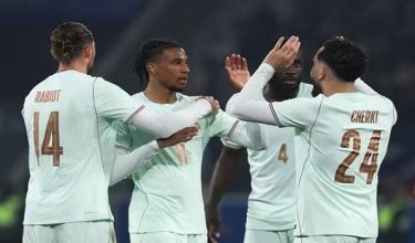 Pemain Perancis meraikan kemenangan 3-1 pada aksi persahabatan menentang Ireland. Foto/AFP.