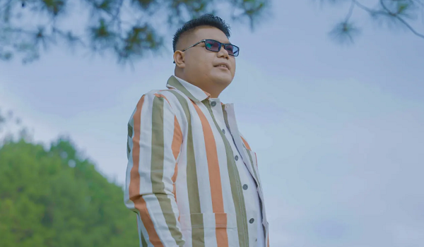 Andrigo berpengalaman lebih 16 tahun di persada muzik Indonesia.