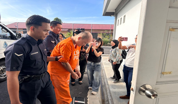 1002 JHR PENGANGGUR BUNUH DAKWA