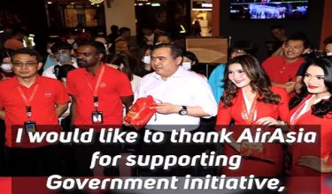 Tangkap layar video gulungan di Facebook Anthony Loke