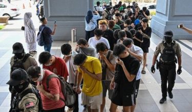 34 lelaki didenda selepas kesemua mereka mengaku bersalah menyertai rusuhan di sebuah pusat hiburan di Cheras minggu lepas/Foto BERNAMA