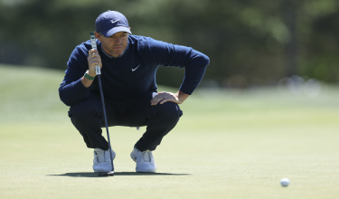 Juara bertahan, Rory McIlroy berkongsi kedudukan pendahulu pada hari pertama kejohanan Masters 2026./foto AFP