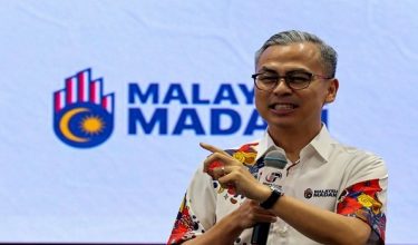 KUALA LUMPUR, 10 Mei -- Menteri Komunikasi Datuk Fahmi Fadzil menyampaikan ucapan pada Majlis Penyerahan Watikah Pelantikan Komuniti MADANI Wilayah Persekutuan Kuala Lumpur dan Selangor hari ini.

-- fotoBERNAMA (2026) HAK CIPTA TERPELIHARA
