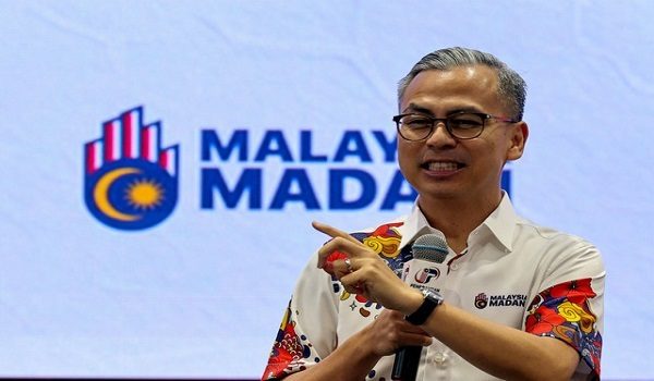 KUALA LUMPUR, 10 Mei -- Menteri Komunikasi Datuk Fahmi Fadzil menyampaikan ucapan pada Majlis Penyerahan Watikah Pelantikan Komuniti MADANI Wilayah Persekutuan Kuala Lumpur dan Selangor hari ini.

-- fotoBERNAMA (2026) HAK CIPTA TERPELIHARA