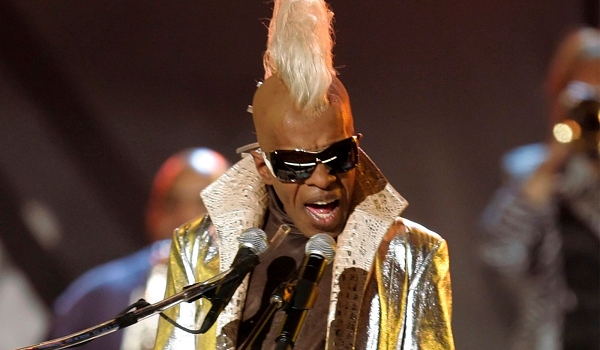 Pengasas kumpulan berpengaruh Sly and the Family Stone,  Sly Stone