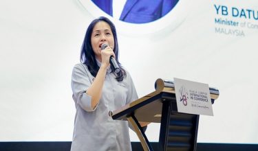Foto FB Timbalan Menteri Komunikasi, Teo Nie Ching.