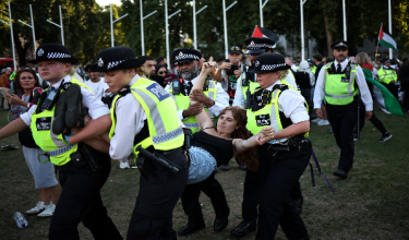 Ribuan menyertai tunjuk perasaan pro-Palestin di London / Foto AFP