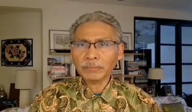 Pakar Geostrategis, Profesor Madya Dr Azmi Hassan.