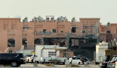 Sebuah bangunan di Doha, Qatar rosak akibat serangan Israel/ Foto REUTERS