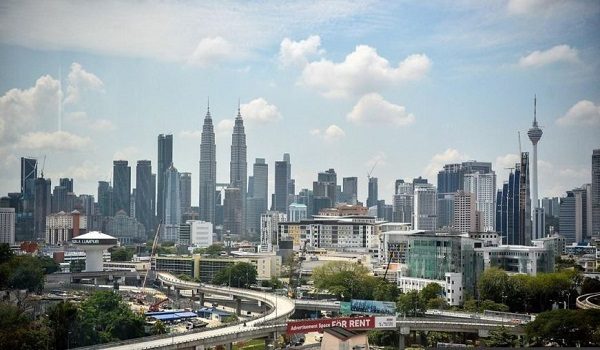 Pertumbuhan itu disokong oleh peningkatan permintaan domestik, penggunaan swasta yang stabil serta pembentukan modal tetap kasar yang kukuh/ Foto BERNAMA