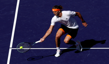 Alexander Zverev mara ke suku akhir Terbuka Indian Wells selepas menewaskan Frances Tiafoe dengan keputusan 6-3, 6-4./AFP