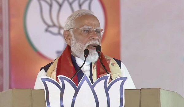 India menaikkan cukai import emas dan perak daripada enam kepada 15 peratus /Foto AFP