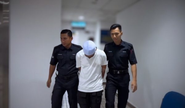 Tertuduh, Abdul Rahman Mohamad Hussain, dihadapkan ke Mahkamah Majistret Kuala Terengganu, hari ini.