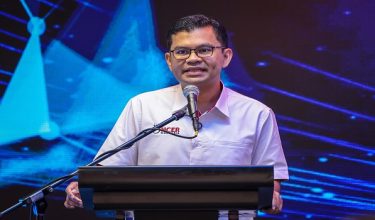 GEORGE TOWN, 10 Jun -- Menteri Ekonomi Akmal Nasrullah Mohd Nasir menyampaikan ucapan pada Majlis Perasmian Pusat Teknologi dan Inovasi Wilayah Ekonomi Koridor Utara (NCER) hari ini.

--  fotoBERNAMA (2026) HAK CIPTA TERPELIHARA
