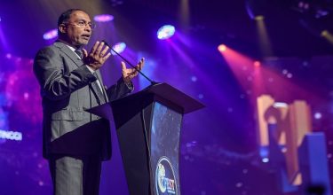 KUALA LUMPUR, 11 Jun -- Menteri Pendidikan Tinggi, Datuk Seri  Dr Zambry Abd Kadir menyampaikan ucapan pada Majlis Penutup Universiti Malaya Ideas Festival (UM iFest) di Dewan Tunku Canselor Universiti Malaya hari ini.

-- fotoBERNAMA (2026) HAK CIPTA TERPELIHARA