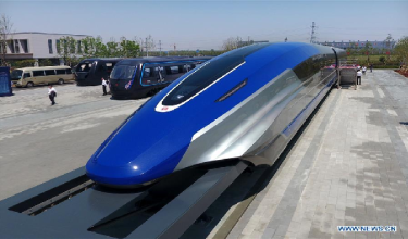 Prototaip kereta api magnetik terapung Maglev baharu. -CHINAORG