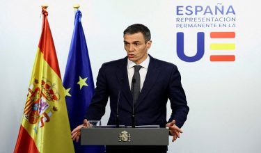 FILE PHOTO: FILE PHOTO: Spanish Prime Minister Pedro Sanchez speaks during a press conference after attending a special summit of European Union leaders to discuss transatlantic relations in Brussels, Belgium January 23, 2026. REUTERS/Yves Herman/File Photo