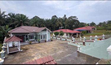 Bantuan bukan sahaja mengurangkan beban kewangan peneroka, malah menyokong kelangsungan komuniti FELDA untuk generasi akan datang