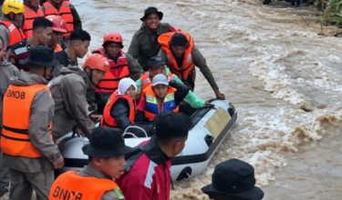 1110 LNR INDO SUMATERA FLOOD