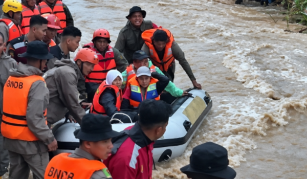 1110 LNR INDO SUMATERA FLOOD