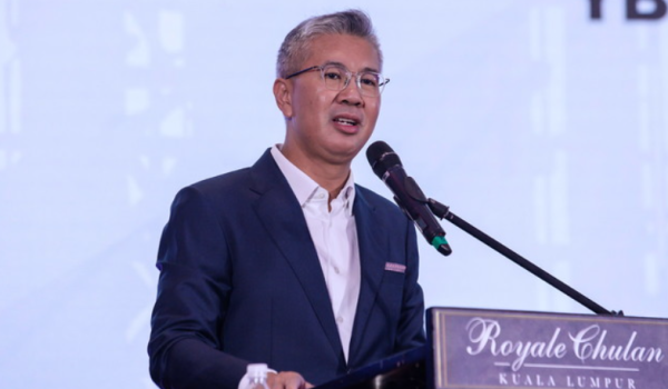Tengku Datuk Seri Zafrul Abdul Aziz, Menteri Pelaburan, Perdagangan dan Industri / BERNAMA