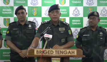 Komander Briged Tengah PGA, SAC Hakemal Hawari bercakap dalam Sidang Media Ops E-Cig Mega di ibu negara/RTM