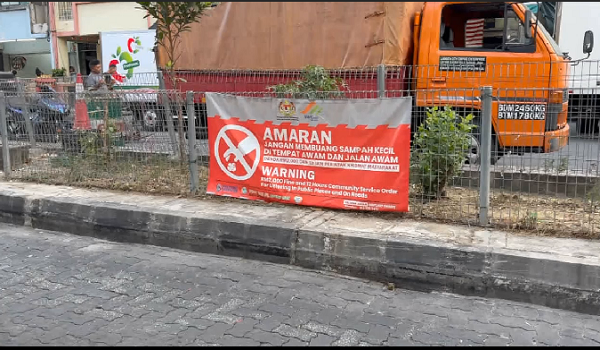 Buang puntung rokok di tempat awam, dua lelaki didenda RM600 setiap seorang.